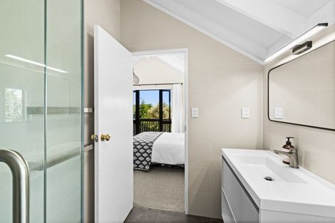 Photo of property in 12 Ritchie Place, Havelock North, 4130