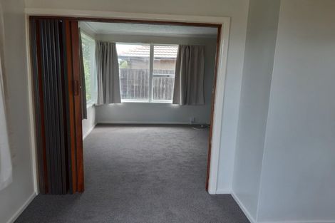 Photo of property in 34 Denise Crescent, Hornby, Christchurch, 8042