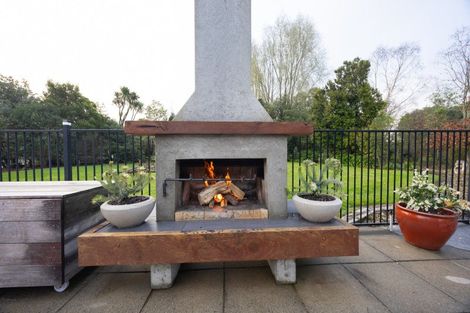 Photo of property in 136 Tutaki Road, Kelvin Grove, Palmerston North, 4470