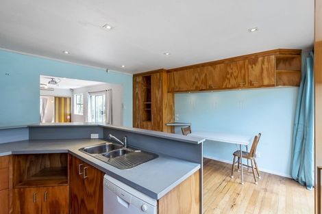 Photo of property in 15 Glen Road, Raumati South, Paraparaumu, 5032