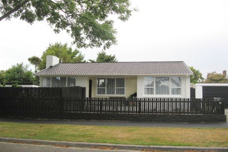 Photo of property in 42 Dee Street, St Albans, Christchurch, 8014