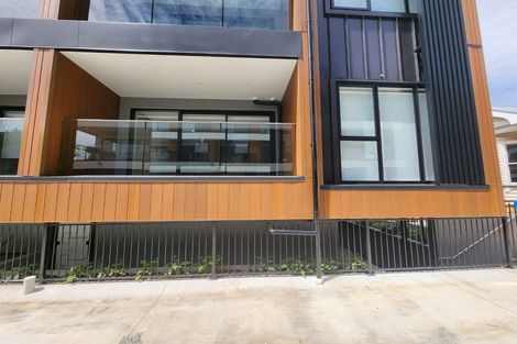 Photo of property in 64d Coronation Road, Mangere Bridge, Auckland, 2022