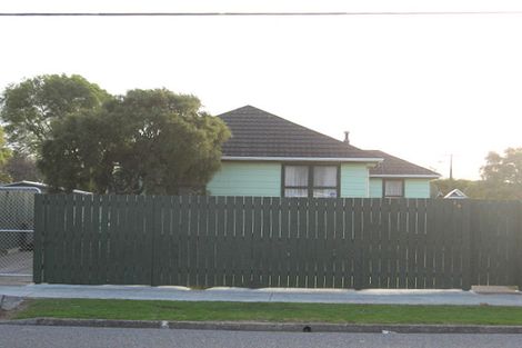 Photo of property in 26 Strand Crescent, Naenae, Lower Hutt, 5011