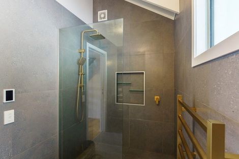 Photo of property in 175 Raumati Road, Raumati Beach, Paraparaumu, 5032