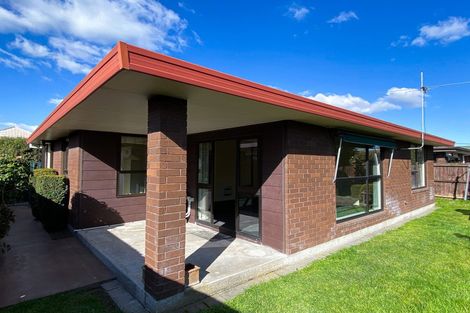 Photo of property in 1/58a Daniels Road, Redwood, Christchurch, 8051