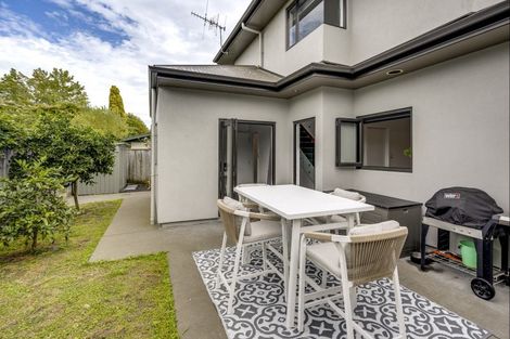 Photo of property in 23a Avondale Road, Taradale, Napier, 4112