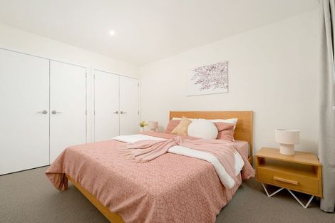 Photo of property in 22 Tokai Place, Glen Eden, Auckland, 0602