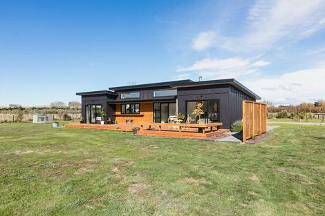 Photo of property in 34 Pourerere Road, Waipawa, 4271