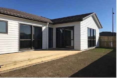 Photo of property in 33 Koroheke Road, Takanini, 2110