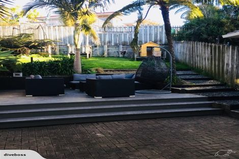 Photo of property in 14 Shannon Place, Torbay, Auckland, 0630