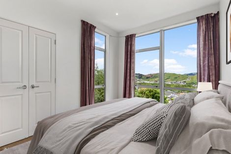 Photo of property in 65 Erlestoke Crescent, Churton Park, Wellington, 6037