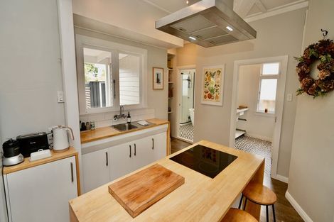 Photo of property in 37 Miro Street, Takaro, Palmerston North, 4410