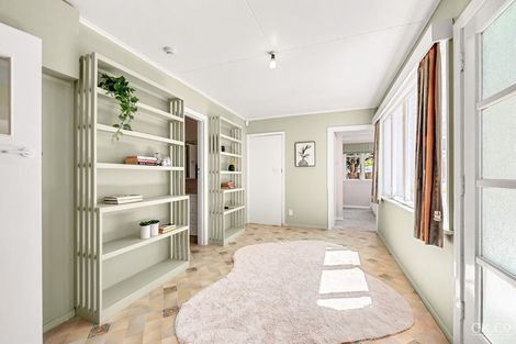 Photo of property in 7 Totara Crescent, Woburn, Lower Hutt, 5010