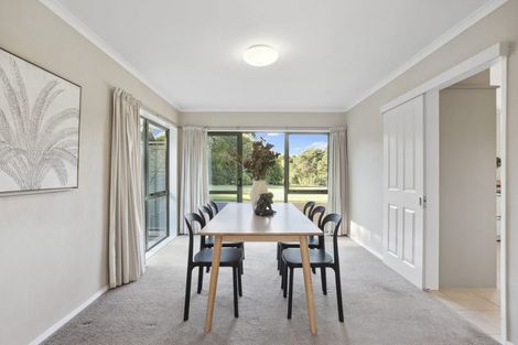 Photo of property in 70a Shaw Road, Oratia, Auckland, 0604