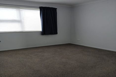 Photo of property in 6 Tuaiwi Street, Manukau, Auckland, 2104