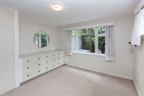 Photo of property in 100 Palatine Terrace, Saint Martins, Christchurch, 8022