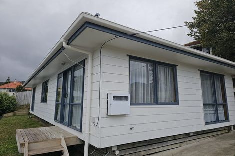 Photo of property in 1-1a Jackson Terrace, Ranui, Porirua, 5024