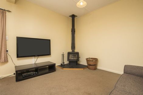 Photo of property in 4 Sussex Street, Picton, 7220