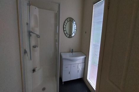 Photo of property in 30 Beach Road, Onerahi, Whangarei, 0110