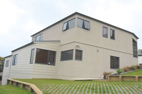 Photo of property in 2/45 Noeleen Street, Glenfield, Auckland, 0629