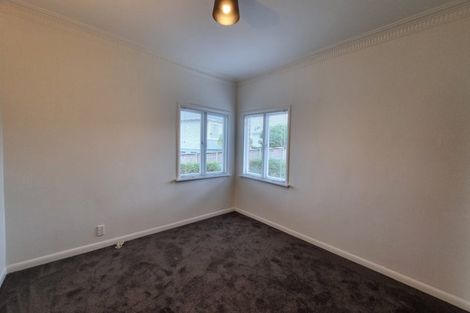 Photo of property in 14 Weona Place, Westmere, Auckland, 1022