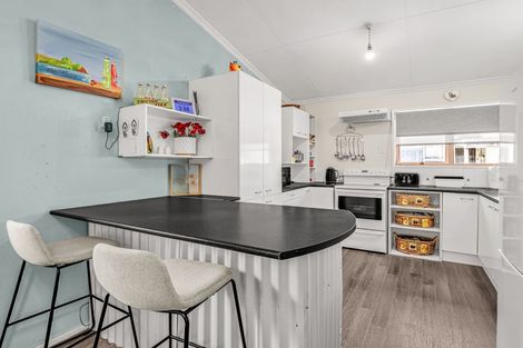 Photo of property in 122 Tremaine Avenue, Westbrook, Palmerston North, 4412