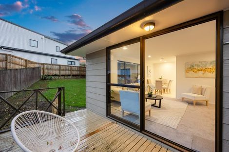 Photo of property in 2/72 Shoreham Street, Avondale, Auckland, 0600