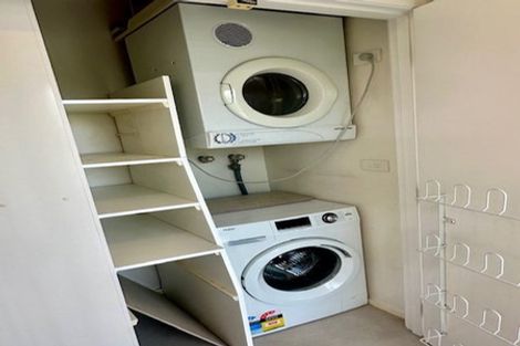 Photo of property in 6/133 Shakespeare Road, Milford, Auckland, 0620