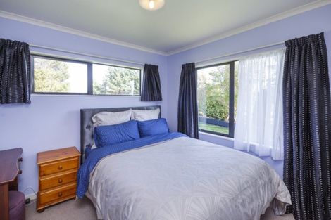 Photo of property in 32 Stoneleigh Lane, Aokautere, Palmerston North, 4471
