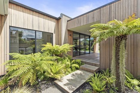 Photo of property in 12 Jellicoe Drive, Hamilton East, Hamilton, 3216