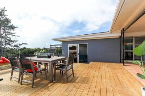 Photo of property in 26 Truby King Street, Merrilands, New Plymouth, 4312