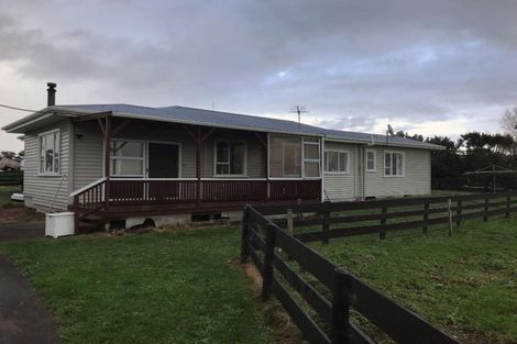 Photo of property in 89 Porikapa Road, Warea, New Plymouth, 4381