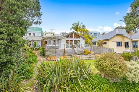 Photo of property in 38 Pacific Parade, Army Bay, Whangaparaoa, 0930
