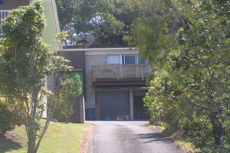Photo of property in 1/48 Ravenwood Drive, Forrest Hill, Auckland, 0620