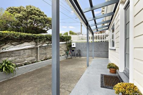 Photo of property in 26 Tanera Crescent, Brooklyn, Wellington, 6021