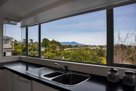 Photo of property in 3a Hillcrest Street, Glen Avon, New Plymouth, 4312