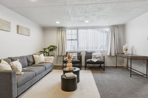 Photo of property in 16 Eden Street, Milton, 9220