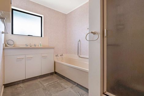 Photo of property in 22 Tawa Street, Gonville, Whanganui, 4501