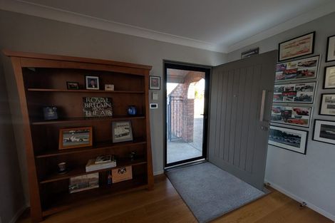 Photo of property in 10 Woodview Rise, Botany Downs, Auckland, 2010
