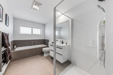 Photo of property in 11 Makete Crescent, Hobsonville, Auckland, 0618