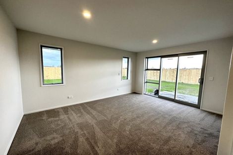 Photo of property in 5 Salkeld Place, Woodend, 7610