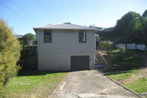 Photo of property in 17 Macaulay Street, Johnsonville, Wellington, 6037