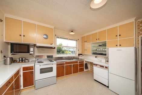 Photo of property in 197 Bridge Street, Bulls, 4818