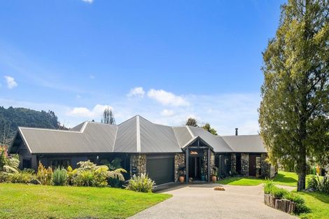 Photo of property in 297 Spencer Road, Lake Tarawera, Rotorua, 3076