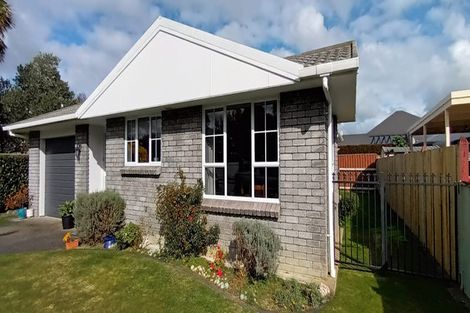 Photo of property in 111 Waterloo Crescent, Hokowhitu, Palmerston North, 4410