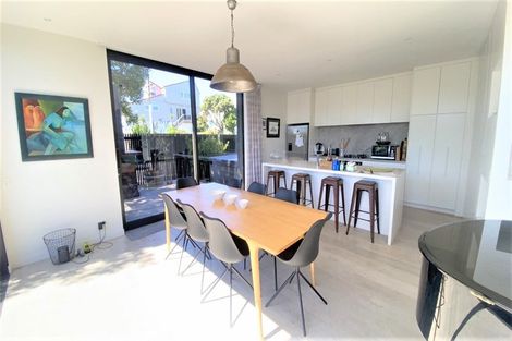 Photo of property in 258 Oceanbeach Road, Mount Maunganui, 3116