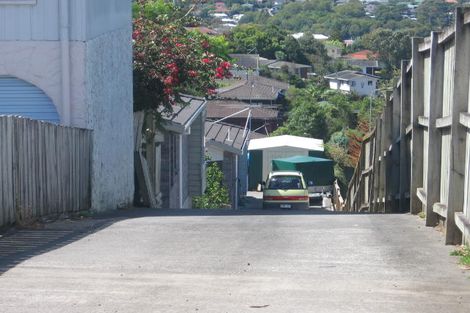 Photo of property in 1/311 Glenfield Road, Glenfield, Auckland, 0629