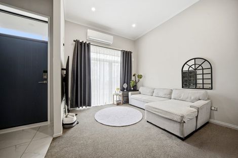 Photo of property in 117 Hobsonville Point Road, Hobsonville, Auckland, 0616