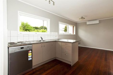 Photo of property in 1/134 Calliope Road, Stanley Point, Auckland, 0624
