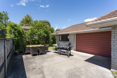 Photo of property in 8 Tamatea Road, Taupo, 3330
